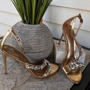 Jessica Simpson 8 Elegant Gold Stiletto Heels with Crystal Embellishments